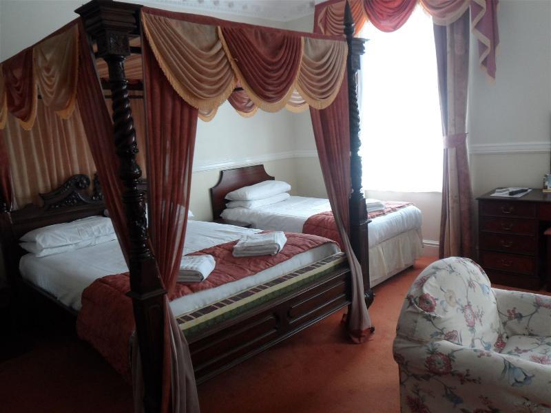 San Clu Hotel, Bar & Brasserie 3* Рамсггейт